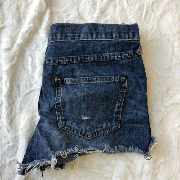 Free People Raw Hem Cut Off Shorts - Women’s 27 - Picture 5 of 5